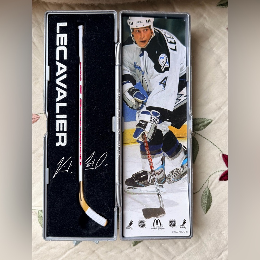 Mcdonalds NHL Star Mini Hockey Stick Collectible-Tampa Bay Lightning 2006-2007
